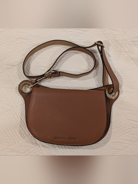 Michael Kors Handbags - Michael Kors Tan Pebbled Leather Fanny Pack with Gold Hardware